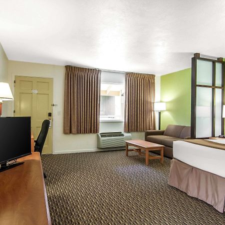 Quality Inn & Suites At Coos Bay Северен Бенд Екстериор снимка