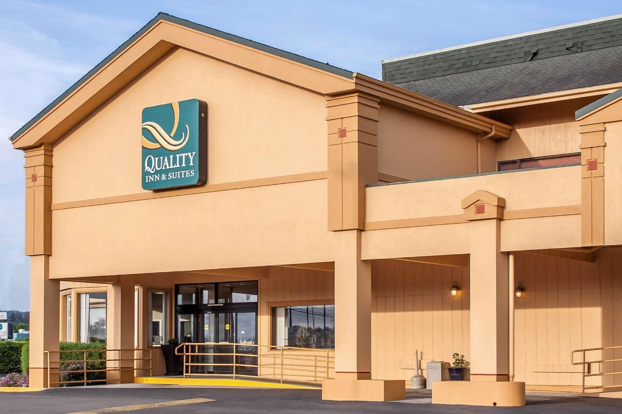 Quality Inn & Suites At Coos Bay Северен Бенд Екстериор снимка