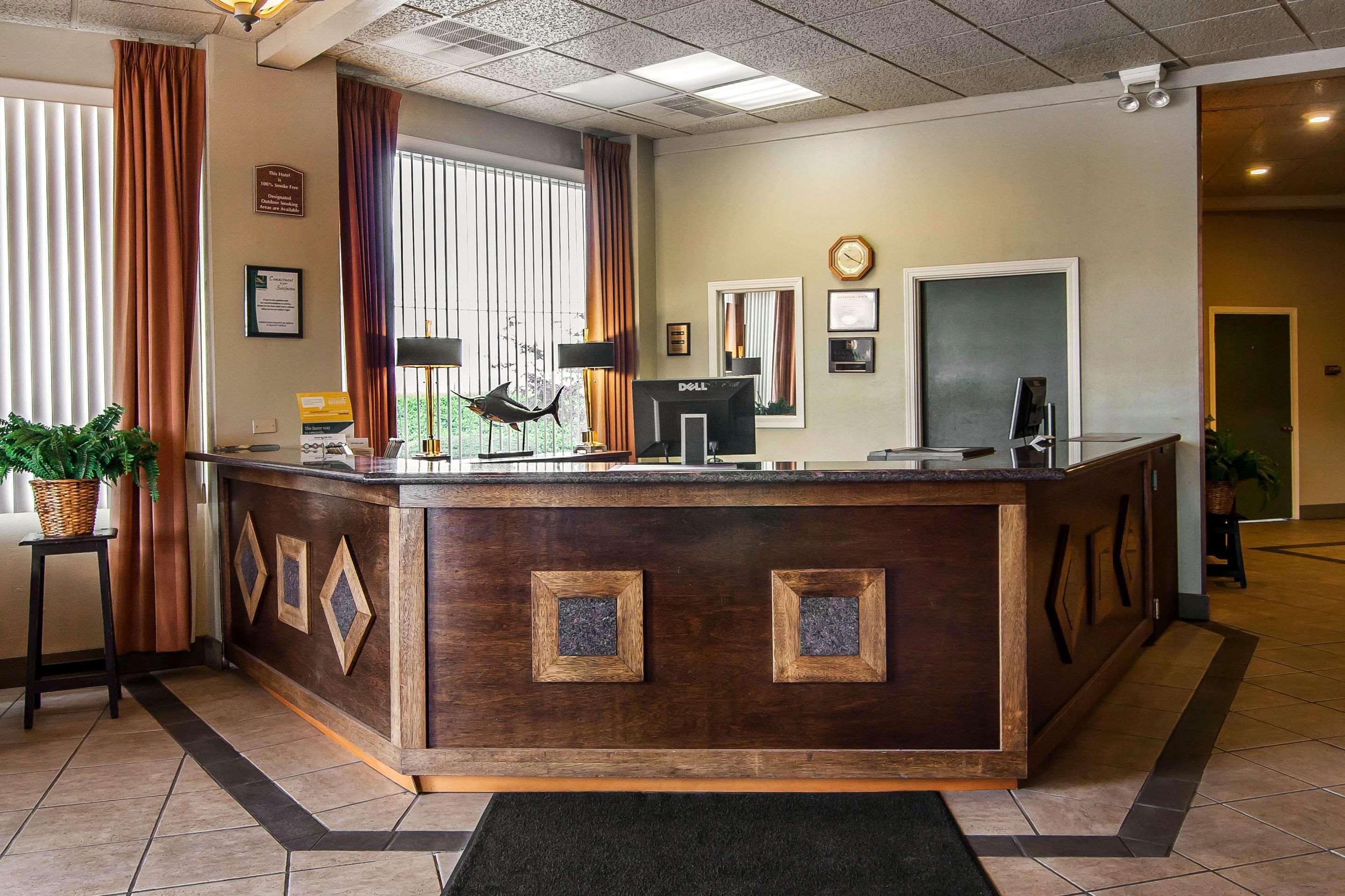 Quality Inn & Suites At Coos Bay Северен Бенд Екстериор снимка