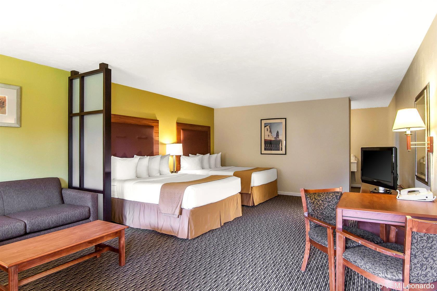 Quality Inn & Suites At Coos Bay Северен Бенд Екстериор снимка