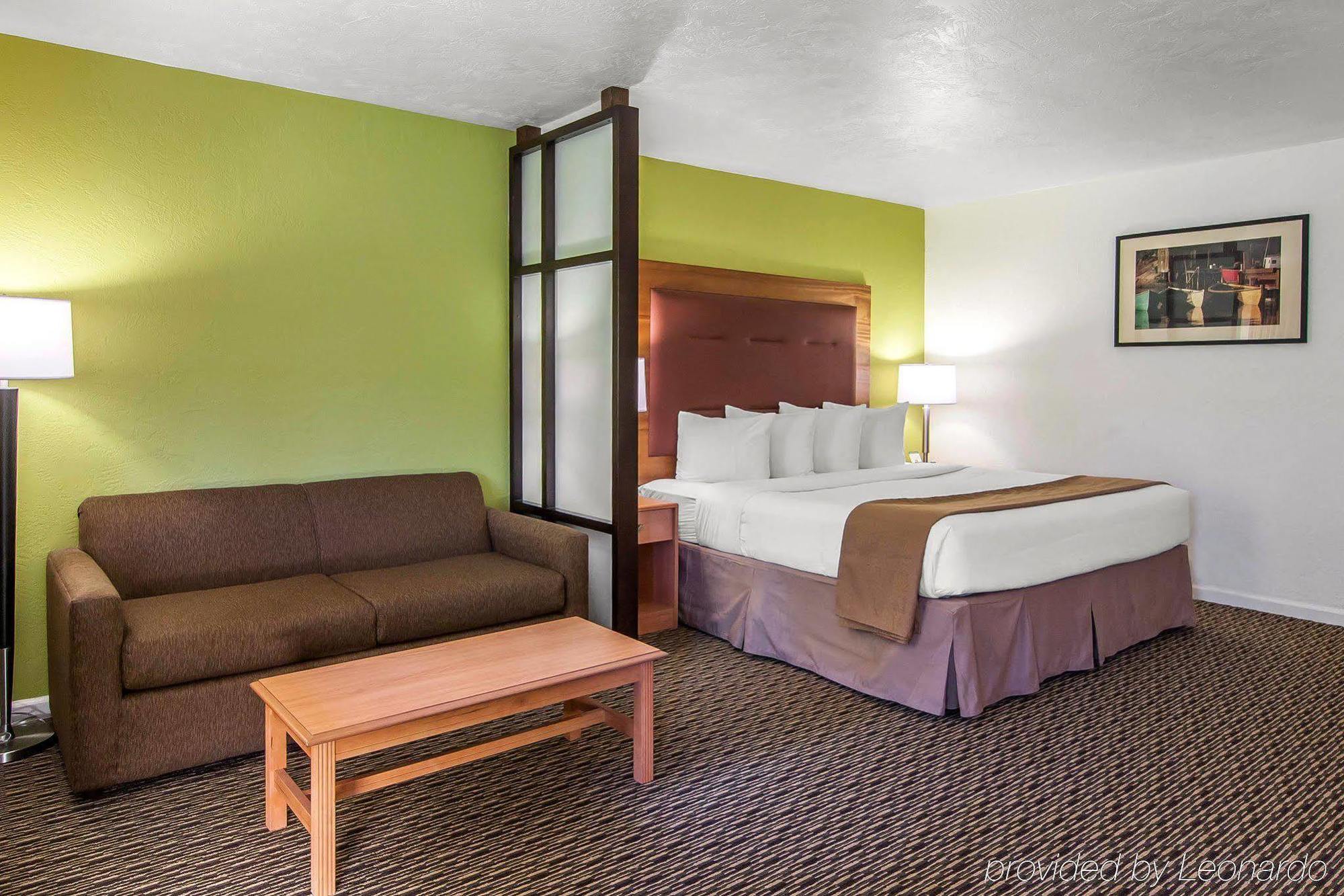 Quality Inn & Suites At Coos Bay Северен Бенд Екстериор снимка